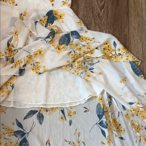 Lulus French Countryside White Yellow Floral Print High-Low Dress Women's Small - Picture 11 of 15